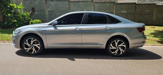 VOLKSWAGEN JETTA 1.4 250 TSI TOTAL FLEX R-LINE TIPTRONIC